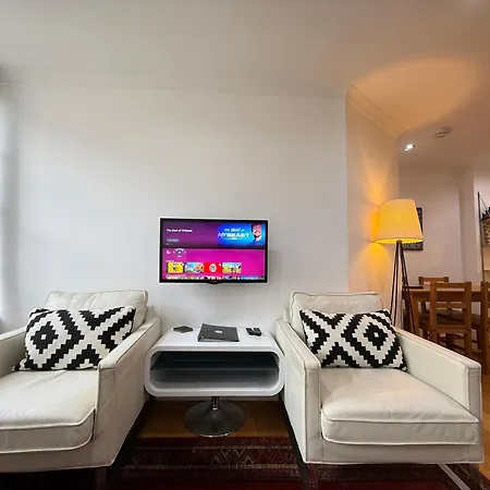 3 Royal Mile Flat Near Castle Edinburgh