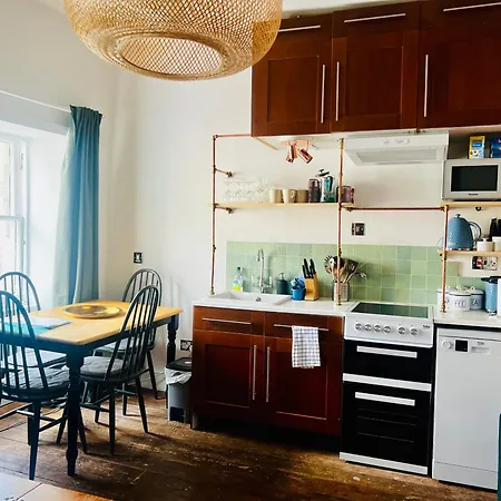 Historic Near The Castle, 5 Min From Train Station Lejlighed