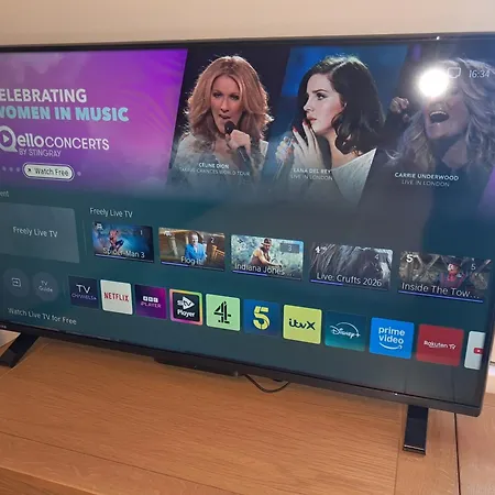 Guest house The Coach House *