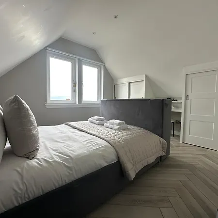 Luxury Waterfront Retreat For Groups Prázdninový dům Edinburgh