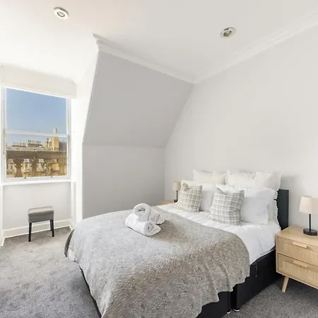 Bnbnova - 2br - West End - Near Castle