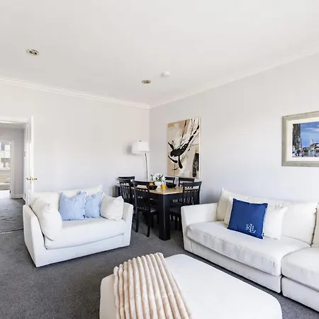 Bnbnova - 2br - West End - Near Castle Apartment