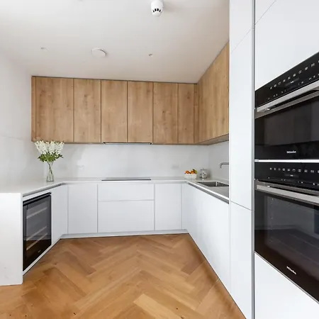 Bnbnova - Royal Mile & Castle - 3br 2ba Penthouse Apartament *