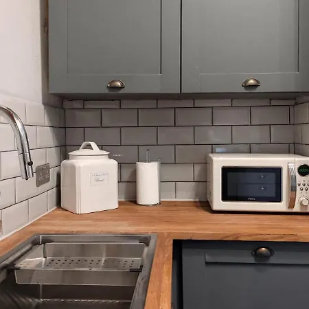 아파트 Beautiful Georgian New Town 2 Bed *
