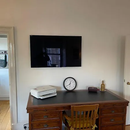 Classical 19th Century Stair - 3 Bedroom Apartment