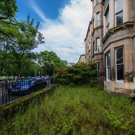 4 Bdrm Cosy By The Meadows Apartment Edinburgh