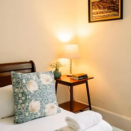 Apartmán 1 Bedroom In Historic Georgian Townhouse *