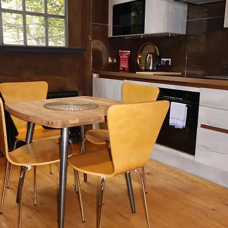 דירה Stockbridge 1br With Parking אדינבורו