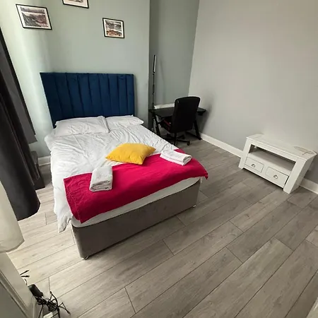 Grange Lone Entire With Two Double Beds 爱丁堡
