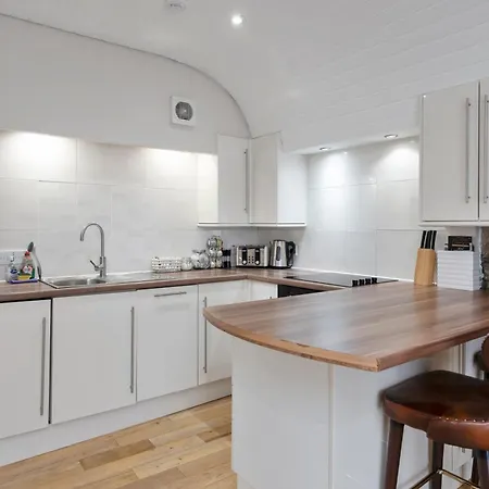 Rose Street Flat *
