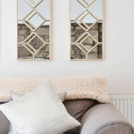 Rose Street Flat * Edinburgh