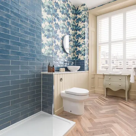 West End Townhouse Edinburgh