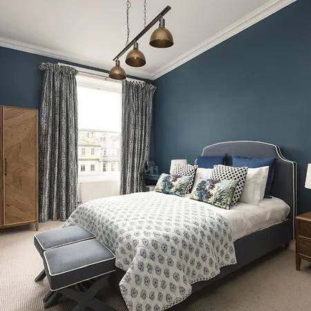 Bed & Breakfast West End Townhouse