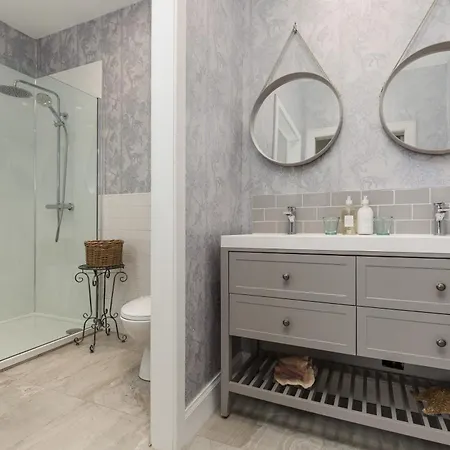 West End Townhouse Edinburgh
