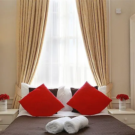 Townhouse 3*