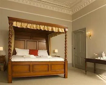 The Guards 3* Edinburg