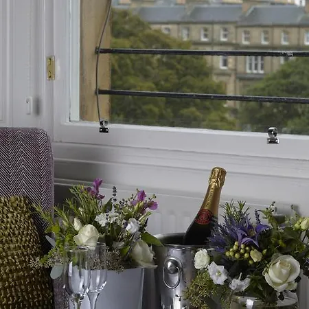 B+B Edinburgh 4* Edimburgo