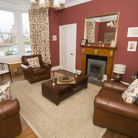 Bed & Breakfast Doris Crook Edinburgh