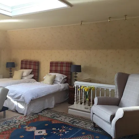 Claremont House 5* 에든버러