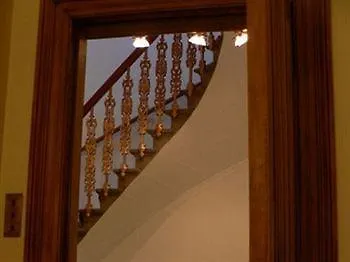Allburys Boutique Hotel 5*
