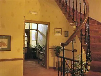 Sherwood Pensión 4*