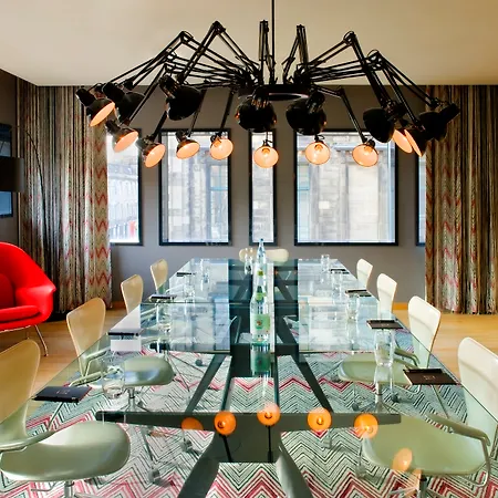 Radisson Collection Hotel, Royal Mile 5*