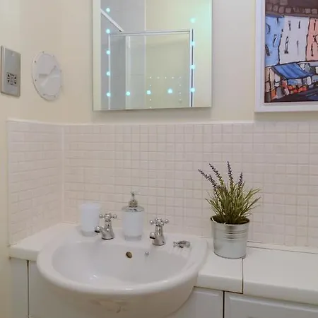 Powderhall Riverside Lägenhet