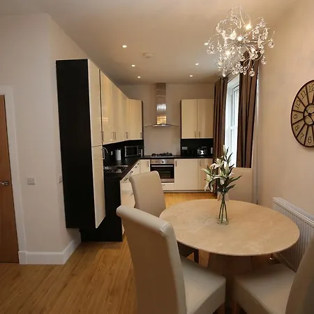 Pearl - Dalry House Апартаменты Эдинбург
