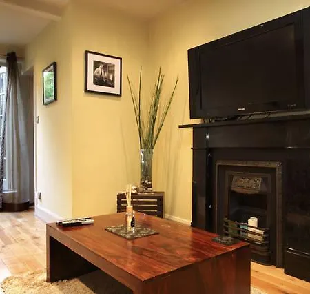 New Town Flat *