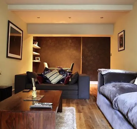 New Town Flat Apartment
