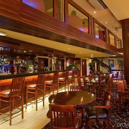 Express Centre By Ihg 3*