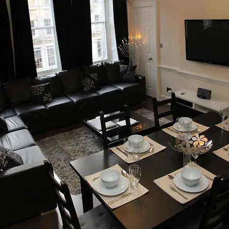 - Royal Mile Apartamento *