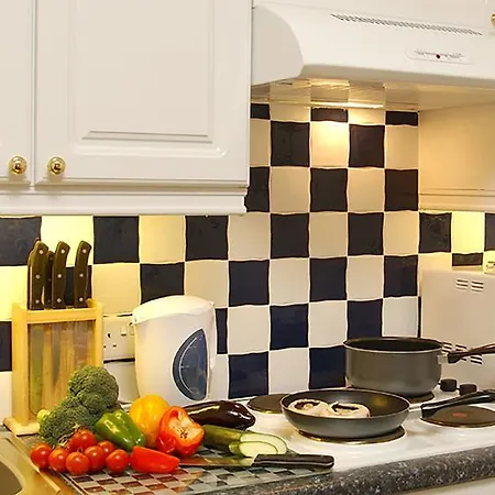 Hotel apartamentowy Fountain Court - Morrison Edynburg