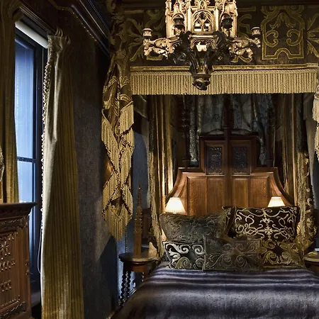 Отель The Witchery By The Castle 5*