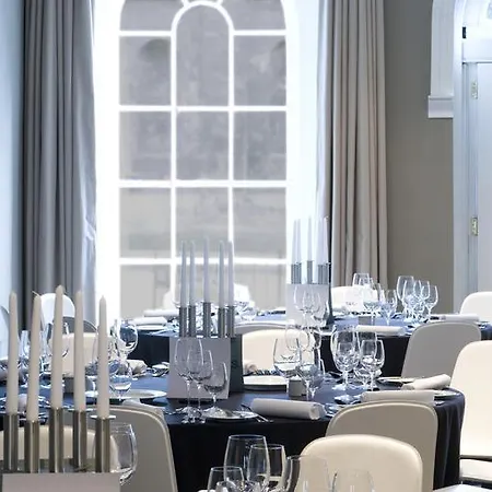 先瑞滑铁卢普雷斯酒店 爱丁堡