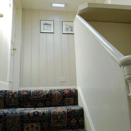 Ashgrove House