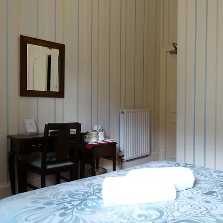 Pensjonat Ashgrove House 3*
