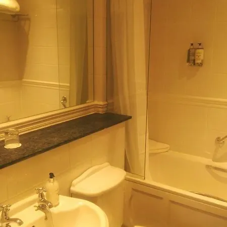 Aparthotel Fountain Court - Royal Garden Edimburgo