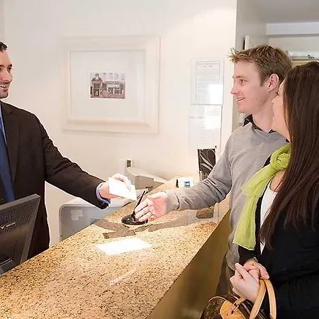 Holyrood Apartahotel Edimburgo
