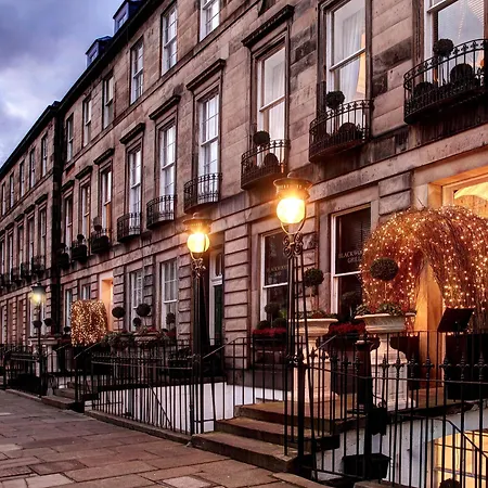 Nira Caledonia Отель 4*