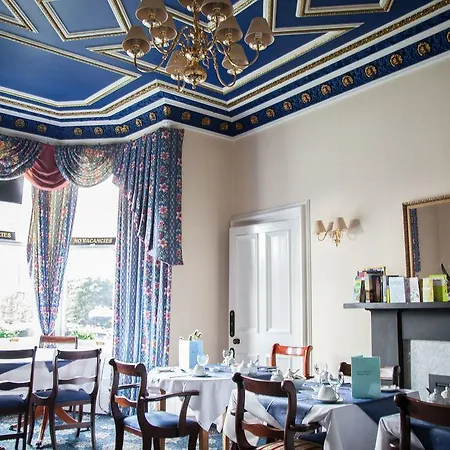 Alba Hills Gasthuis Edinburgh