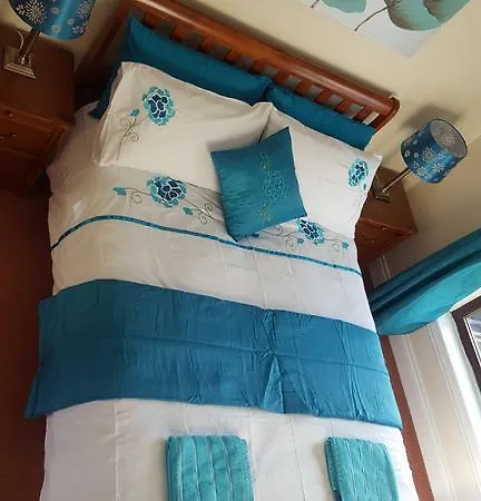 Penthouse Apartment Sleeps 11 *