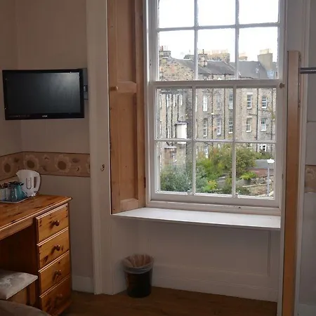 Dene Guest House, New Town بيت ضيافة إدنبرة