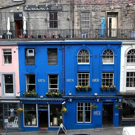 West Bow Just Off Royal Mile Эдинбург