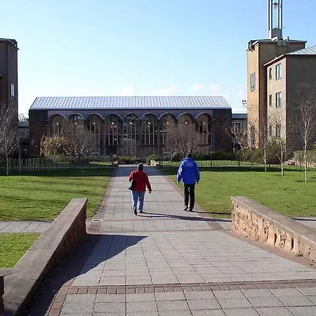 Hotel First Holland House