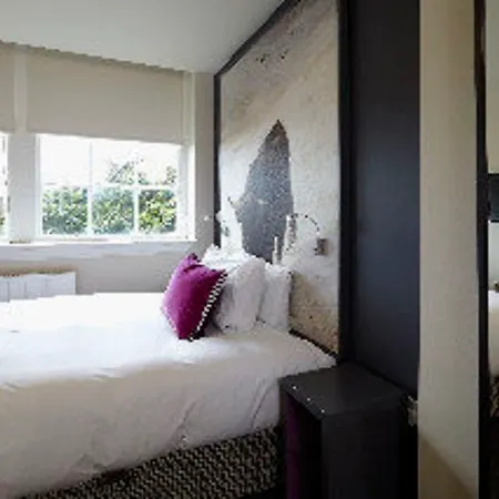 B+B Edinburgh 4* Edimburgo