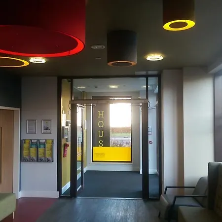 Arran House - Campus Accommodation Апартаменты *