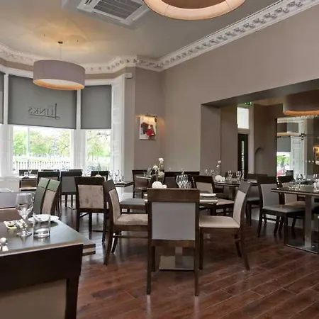 Black Ivy Hotel