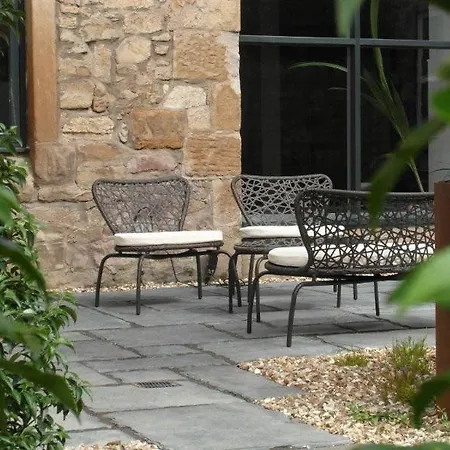 Hotell Grove House 4*