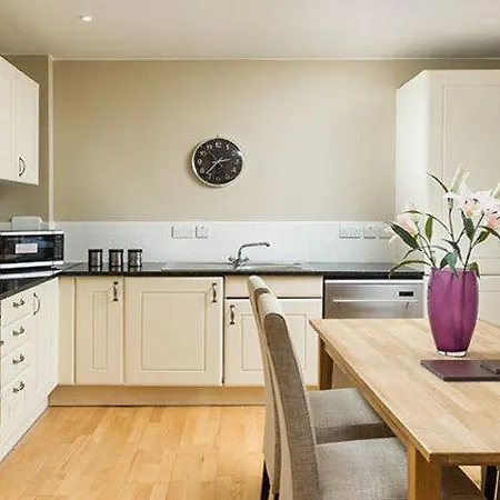 Dunedin Apartment